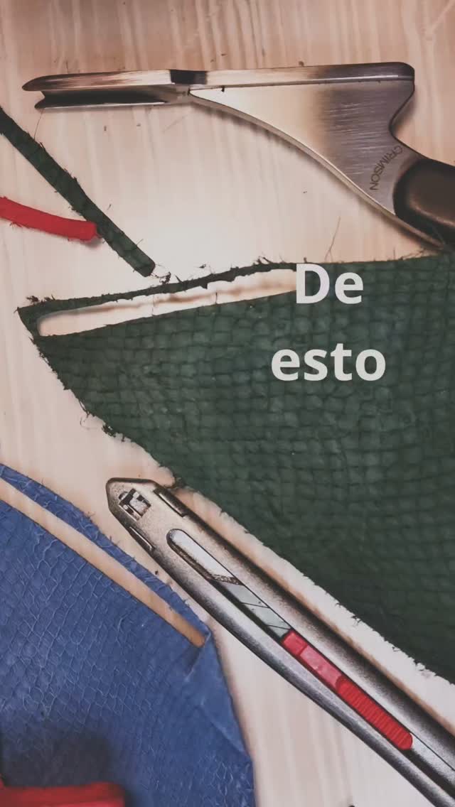No sé si ya sabes de qué piel se trata

Sé que es probable que no conozcas el proceso

Porque el proceso, normalmente, queda oculto
Oculto por el resultado

El resultado gusta o no gusta
El proceso nadie se lo cuestiona

Yo estoy empeñada en enseñarte también el proceso
No solo el resultado

Porque estoy segura 
Que si te conoces el proceso
Valorarás más el resultado

Puedes verlo y contarme qué te parece

Y a la siguiente, yo te cuento qué piel he usado para estos anillos

Y 1000 perdones por tanto desenfoque 😬🙏

#ACME1_AnilloAceroYPiel
#ACME1BOLSOSyMAS
#HechoParaTiBella
#allí_express__aquí_slow